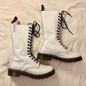 Genuine 1914 Smooth Leather Tall Dr. Martens boots